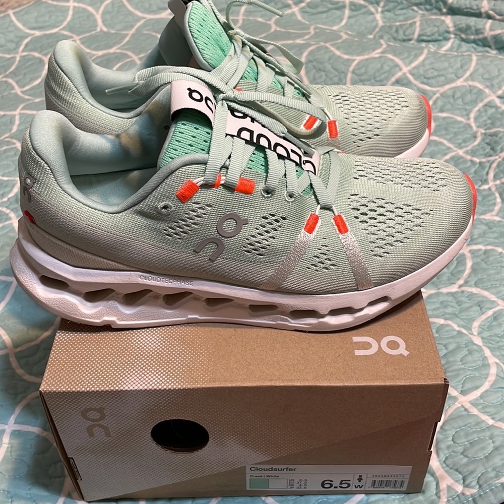 ON Running Cloudsurfer Women's 6.5 Creek White